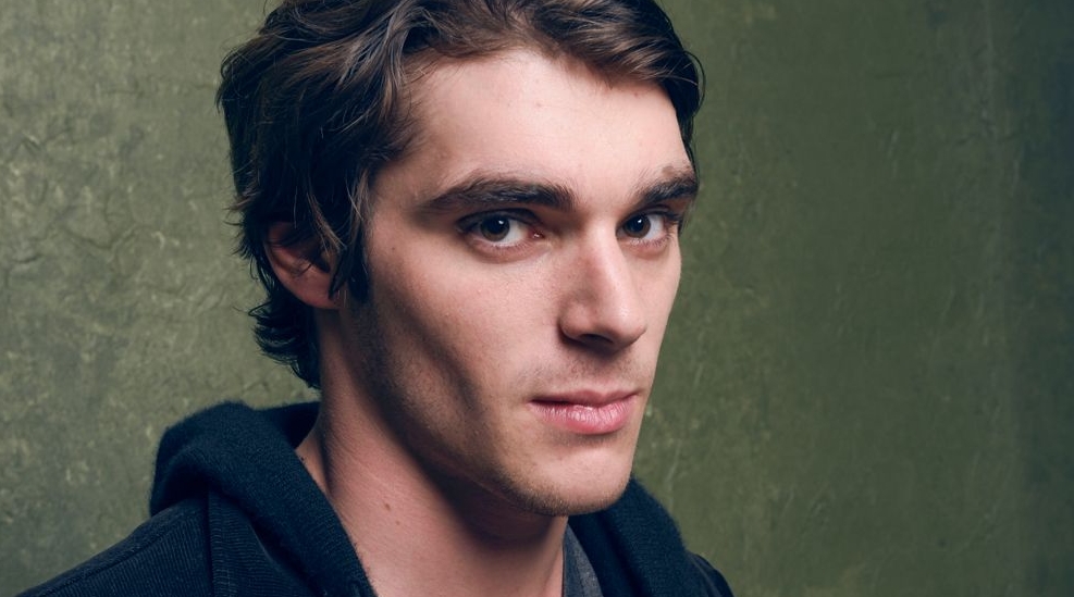 RJ Mitte, ‘Breaking Bad’ Star and Disability Rights Advocate, Dies at 34 | Wikibash
